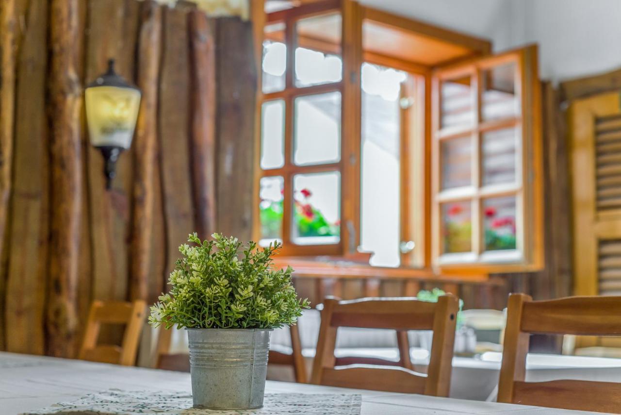 Lipicai Hotel és Étterem Szilvásvárad Esterno foto