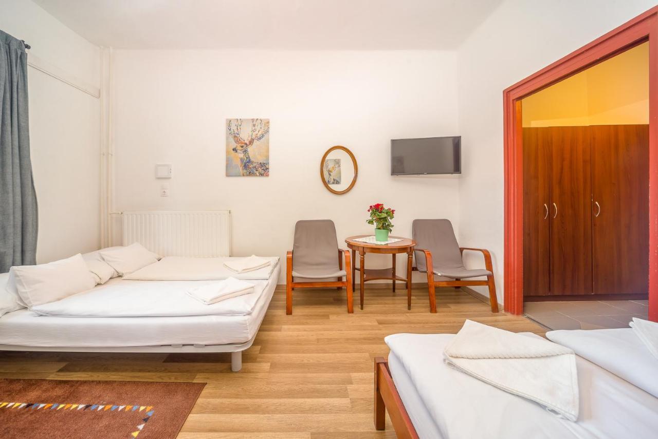 Lipicai Hotel és Étterem Szilvásvárad Esterno foto