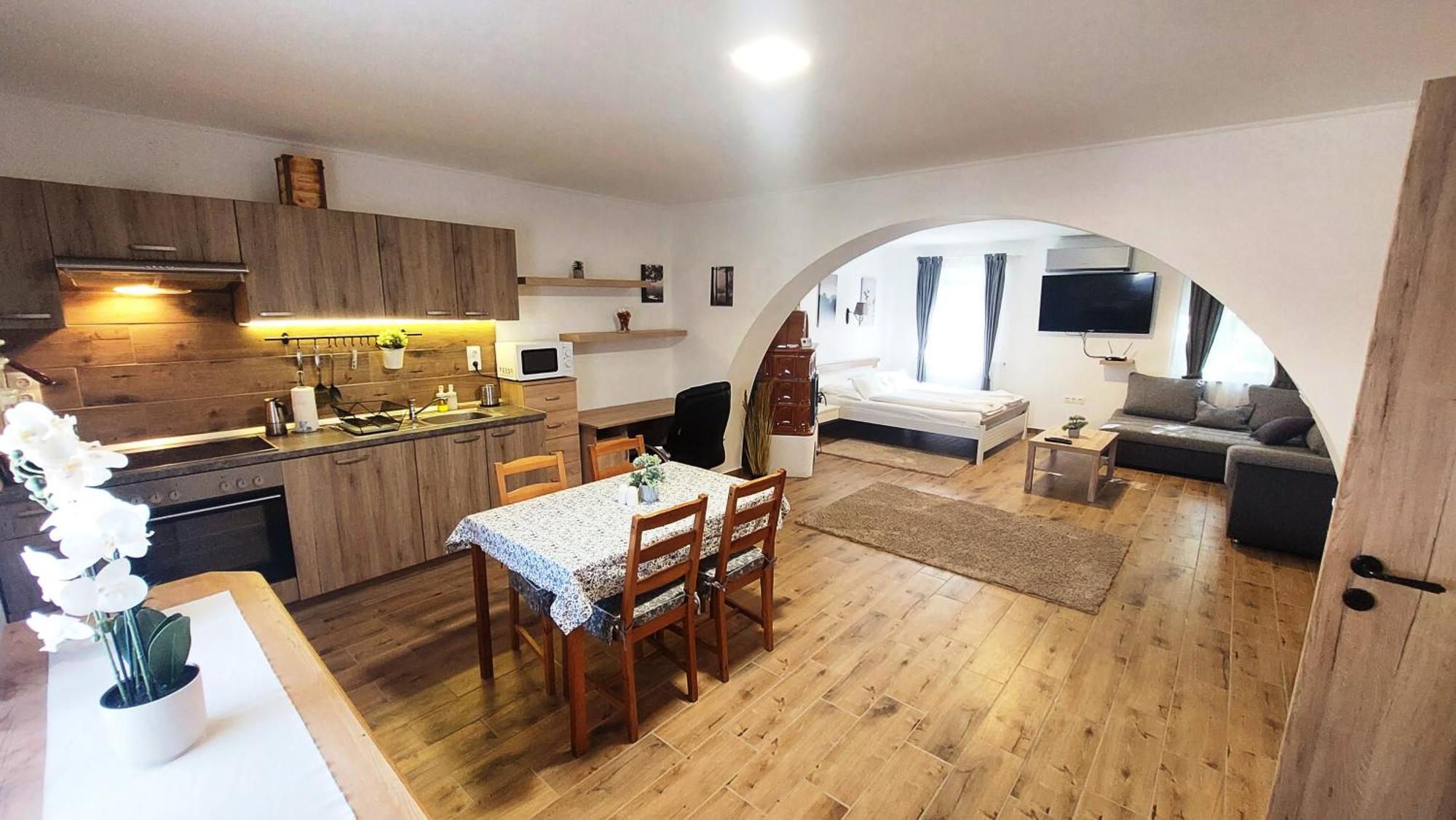 Lipicai Hotel és Étterem Szilvásvárad Esterno foto
