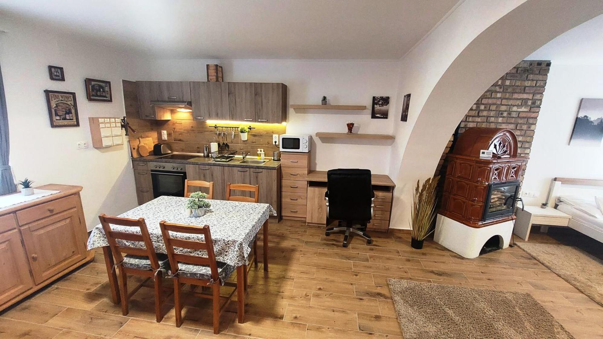 Lipicai Hotel és Étterem Szilvásvárad Esterno foto