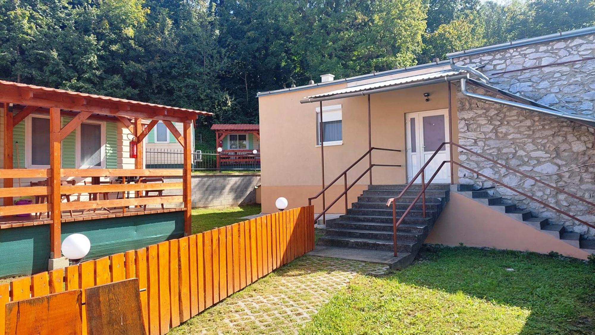 Lipicai Hotel és Étterem Szilvásvárad Esterno foto